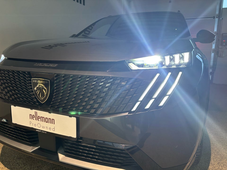 Peugeot e-5008 77 GT 7prs 5d