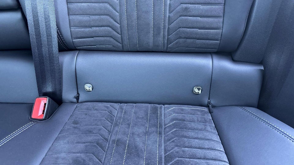 Peugeot e-3008 77 GT 5d