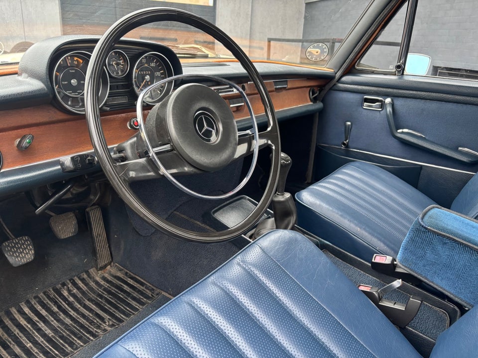 Mercedes 280 S 2,8  4d