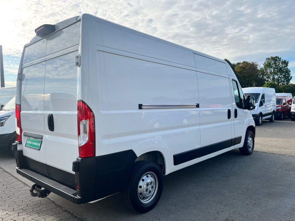 Peugeot Boxer 435 2,2 BlueHDi 165 L3H2 Premium