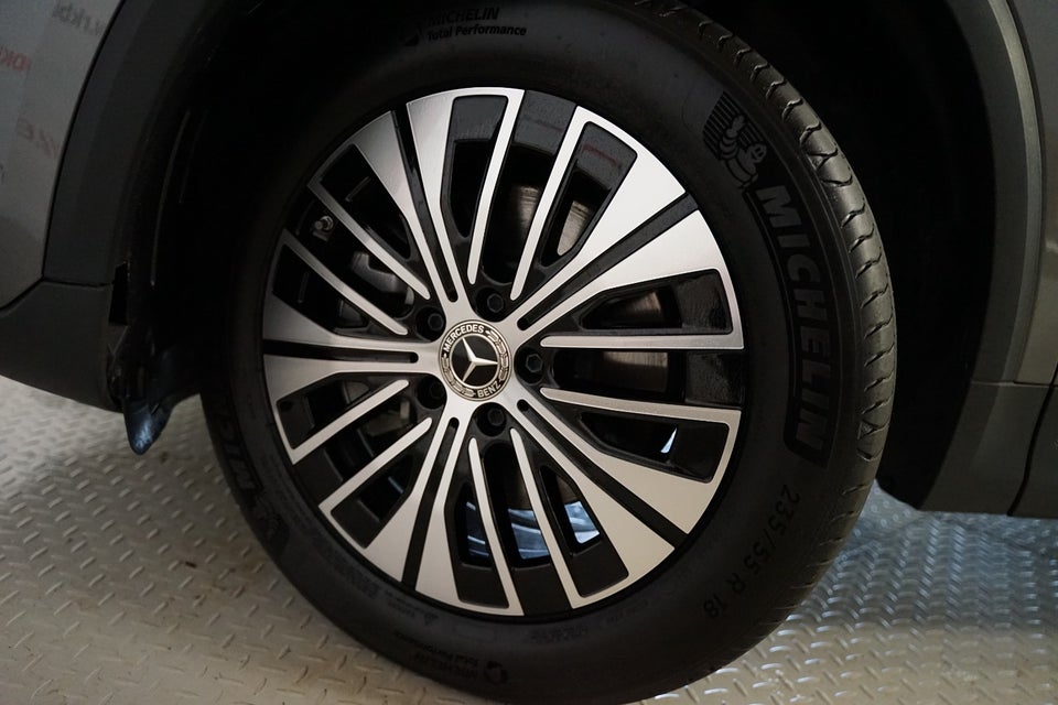 Mercedes EQA300 Electric Art 4Matic 5d