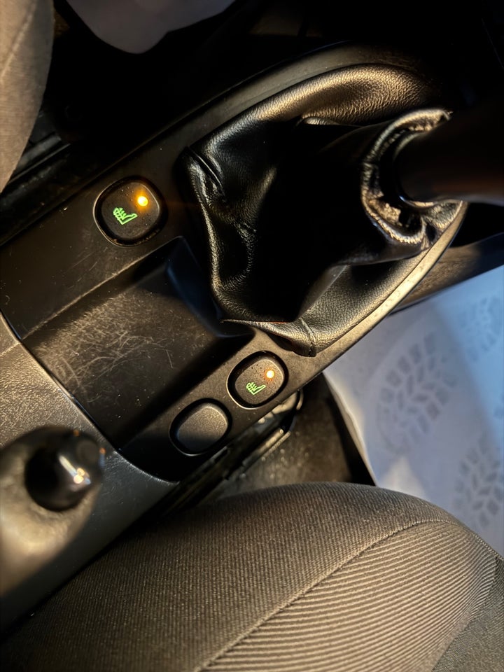 Ford Focus 1,6 Ambiente 3d