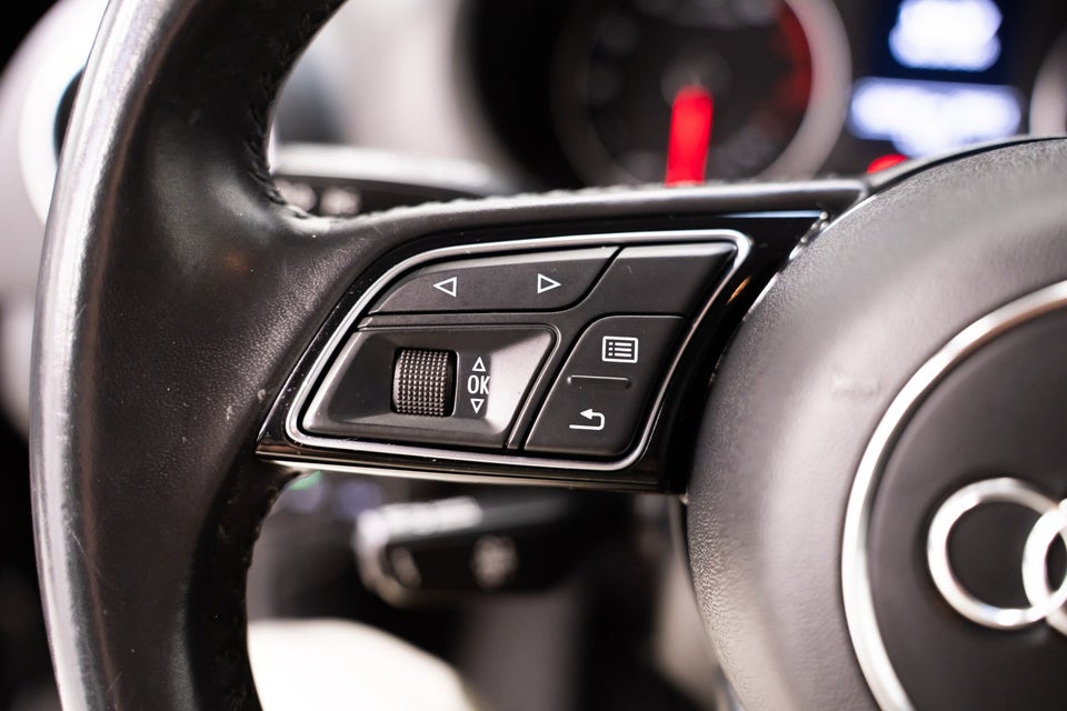 Audi A3 30 TFSi Sport Sportback S-tr. 5d