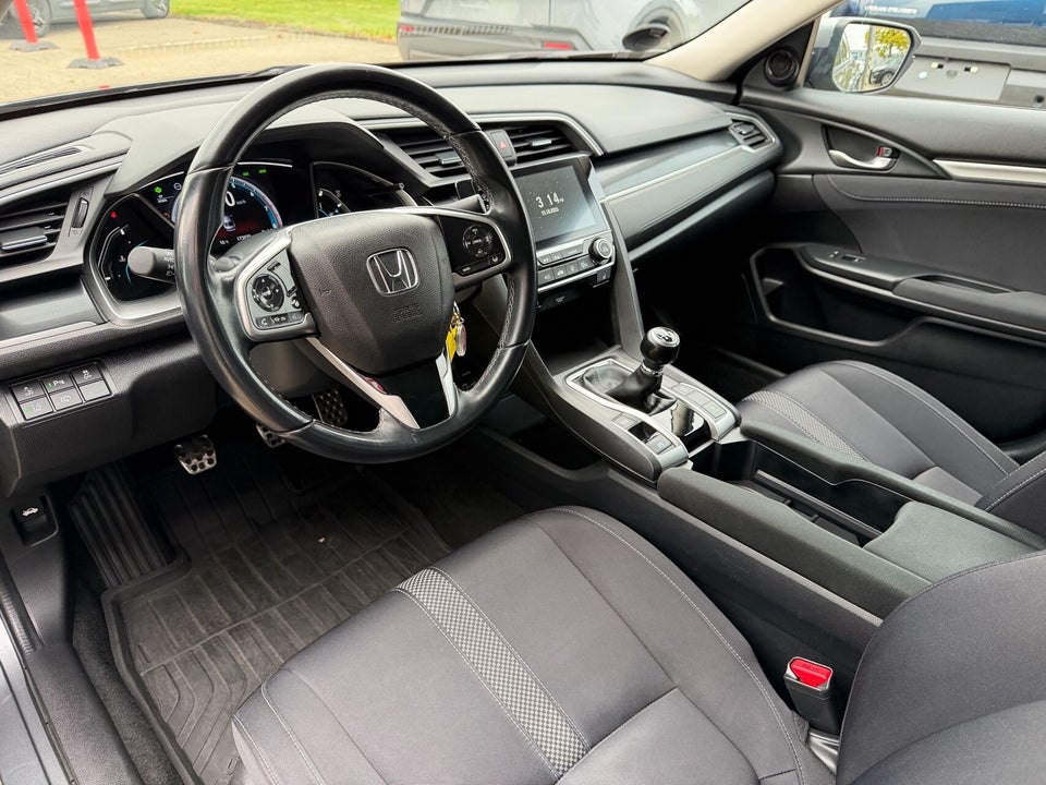 Honda Civic 1,5 VTEC Turbo Elegance 4d