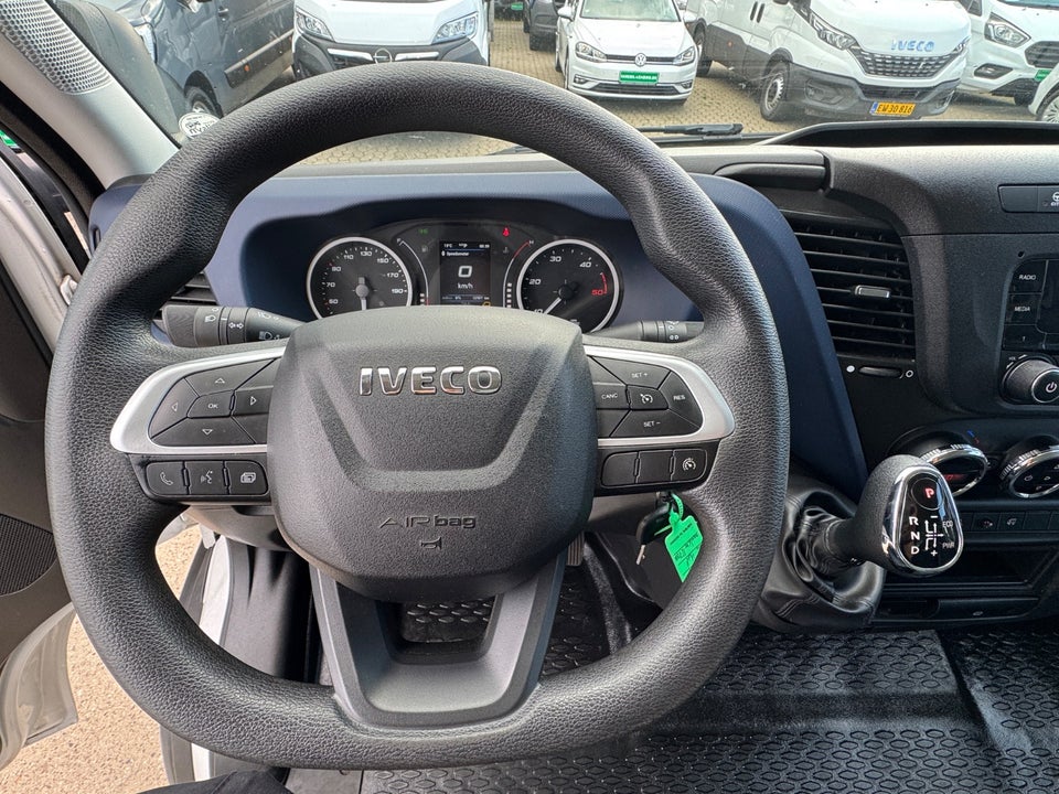 Iveco Daily 2,3 35S14 Alukasse m/lift AG8 2d