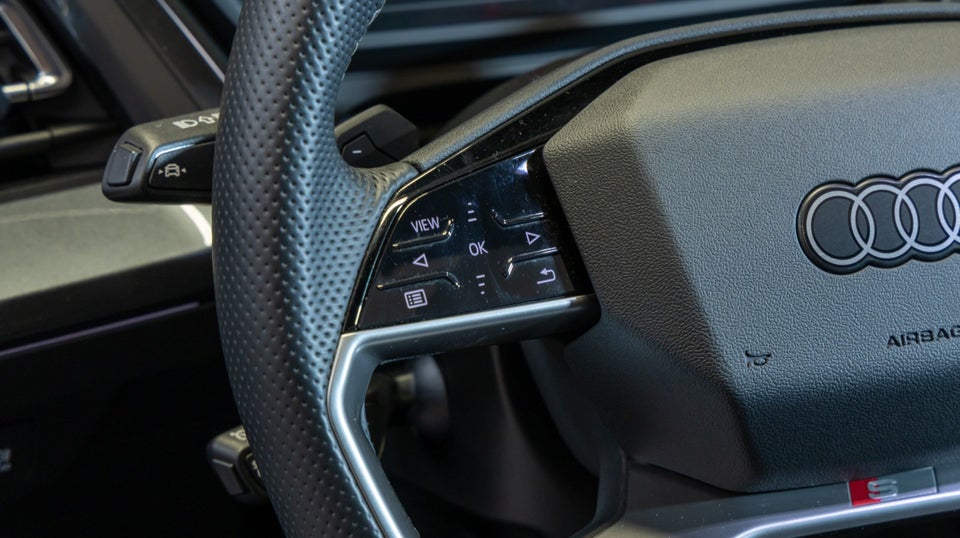 Audi Q4 e-tron 45 S-line 5d