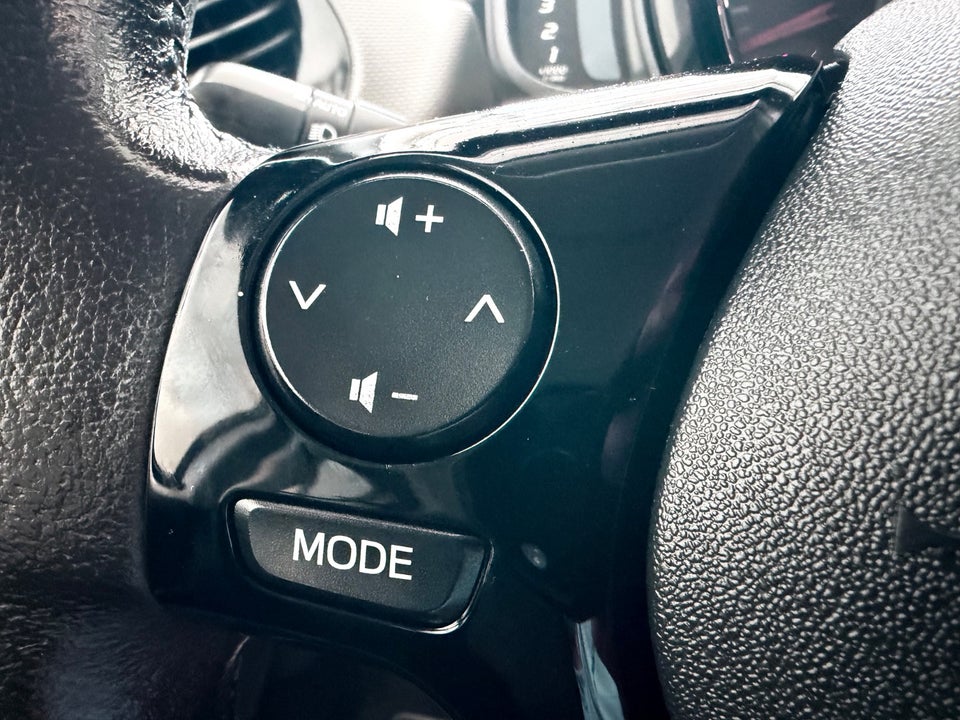 Peugeot 108 1,0 e-VTi 72 Allure+ 5d