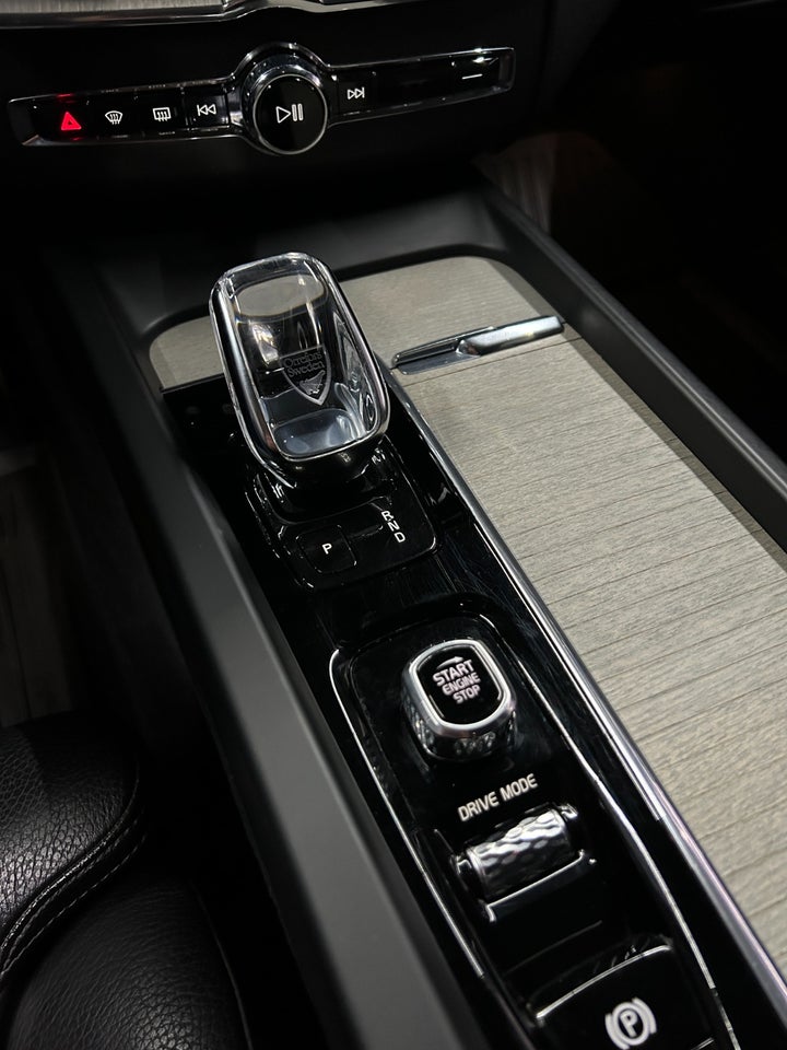 Volvo XC60 2,0 B4 197 Inscription aut. AWD 5d