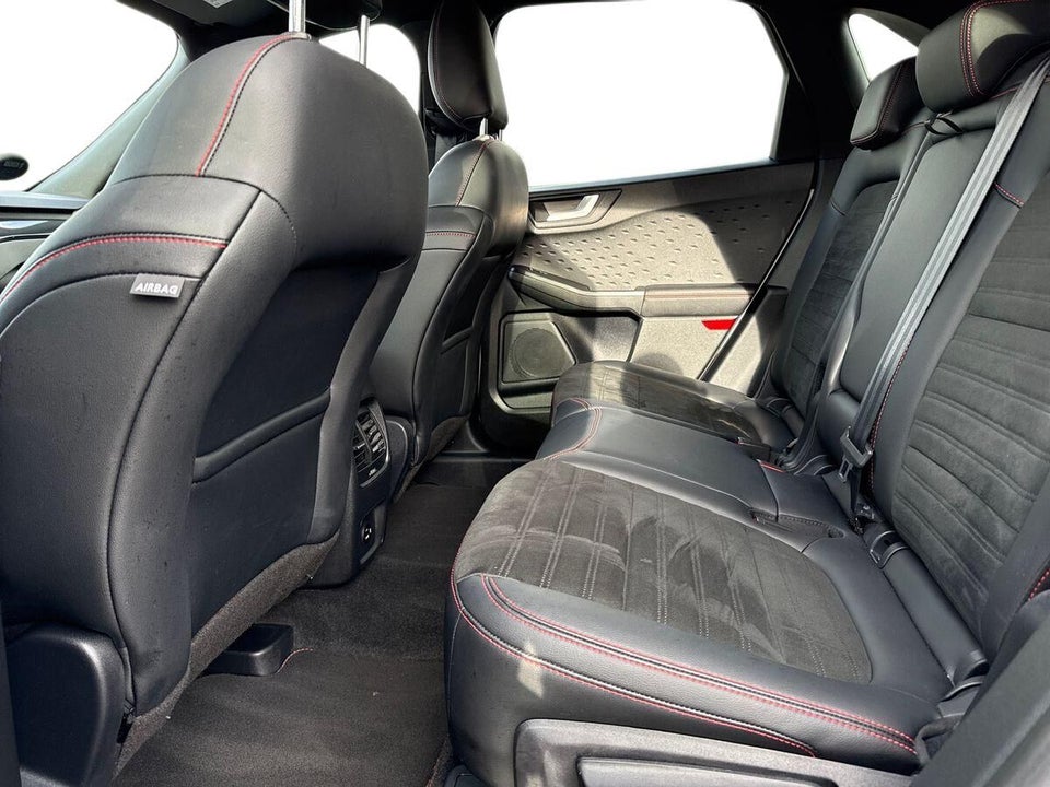 Ford Kuga 2,5 PHEV ST-Line X CVT 5d