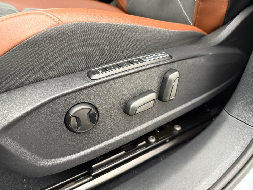 VW ID.4 77 Pro Performance Tech 5d