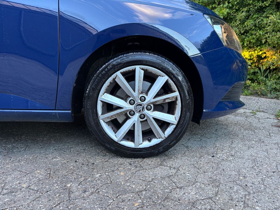 Skoda Fabia 1,0 TSi 110 Ambition Combi DSG 5d