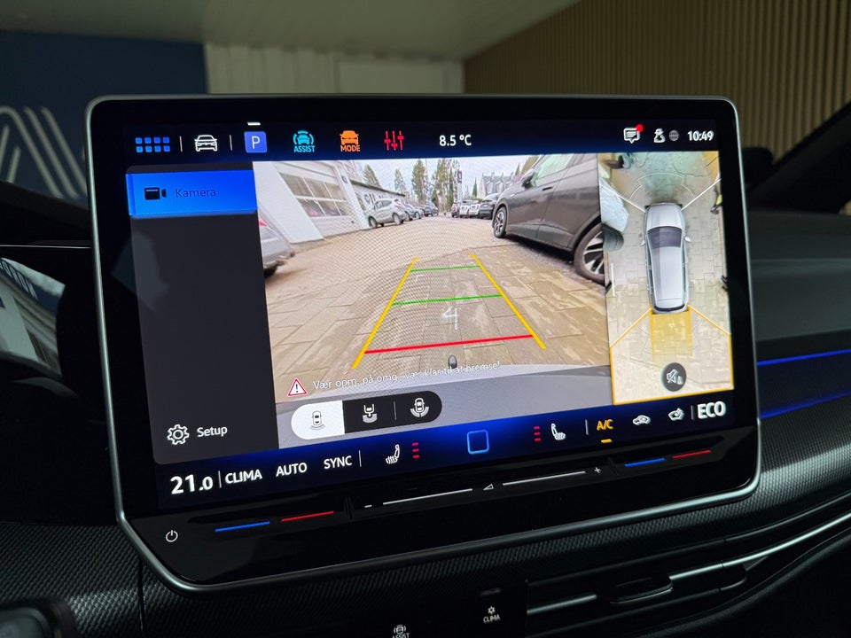 VW Golf VIII 1,5 GTE DSG 5d