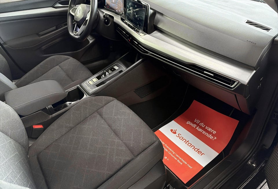 VW Golf VIII 2,0 TDi 115 Life DSG Van 5d