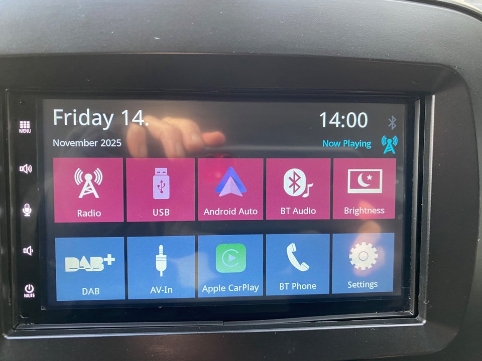 Renault Trafic T29 2,0 dCi 145 L2H1