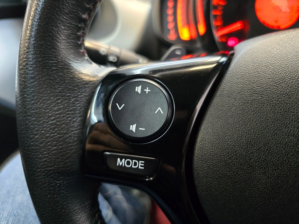 Toyota Aygo 1,0 VVT-i x-change x-shift 5d