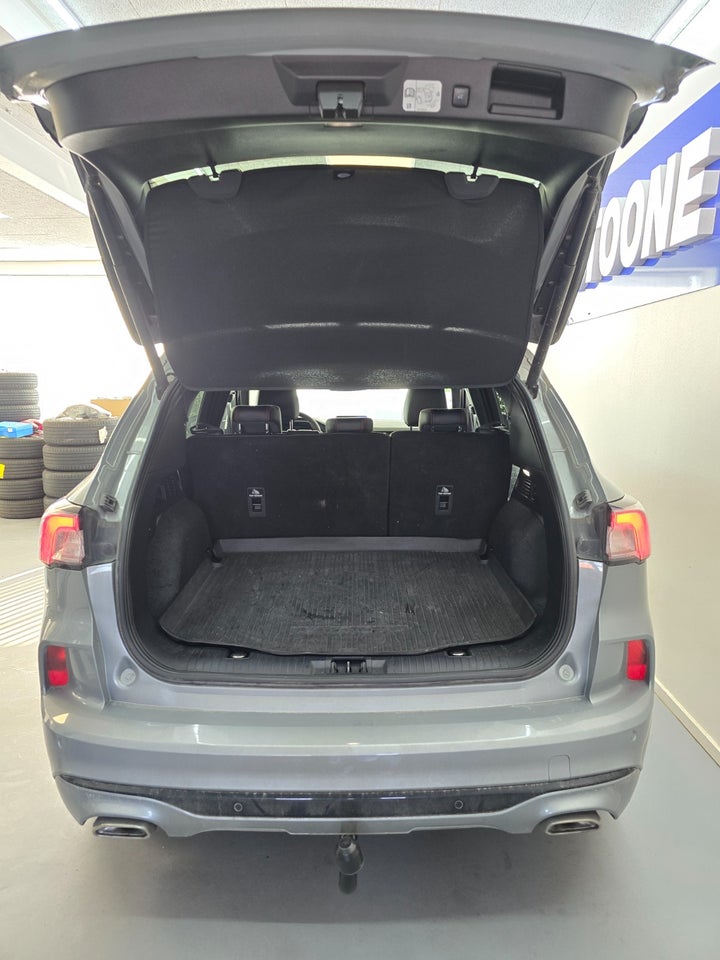 Ford Kuga 2,5 PHEV ST-Line X CVT 5d