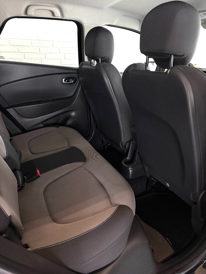 Renault Captur 0,9 TCe 90 Expression 5d