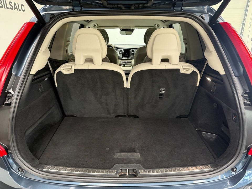 Volvo XC90 2,0 B5 235 Momentum aut. AWD 6prs 5d
