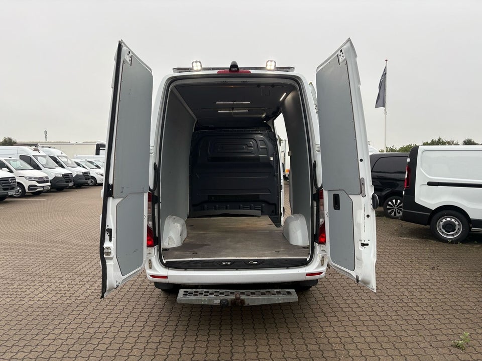 Mercedes Sprinter 317 2,0 CDi A2 Kassevogn aut. RWD