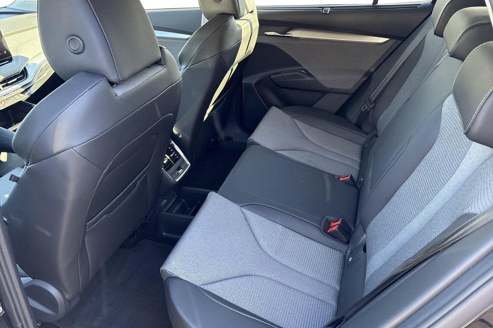 Skoda Enyaq 60 iV Premium 5d