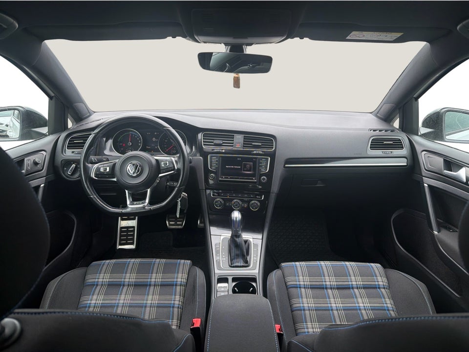VW Golf VII 1,4 GTE DSG 5d
