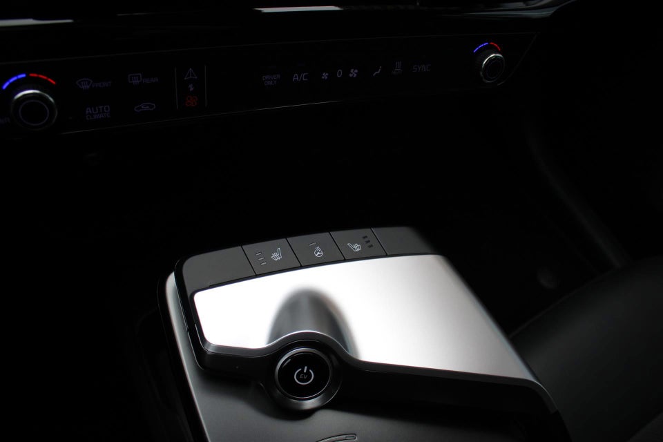 Kia EV6 77 Long Range 5d