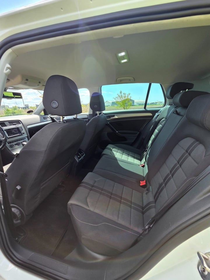 VW Golf VII 1,4 TSi 140 R-line DSG BMT 5d
