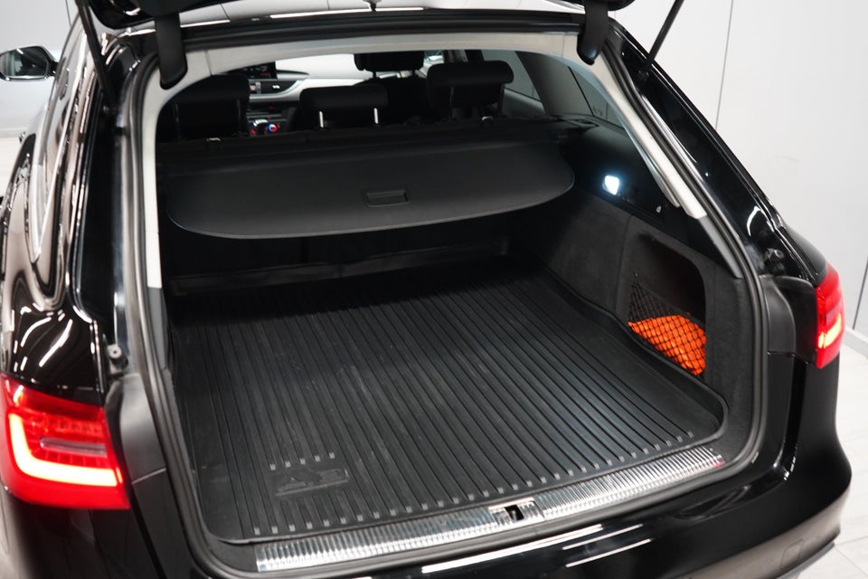 Audi A6 2,0 TDi 177 S-line Avant Multitr. 5d