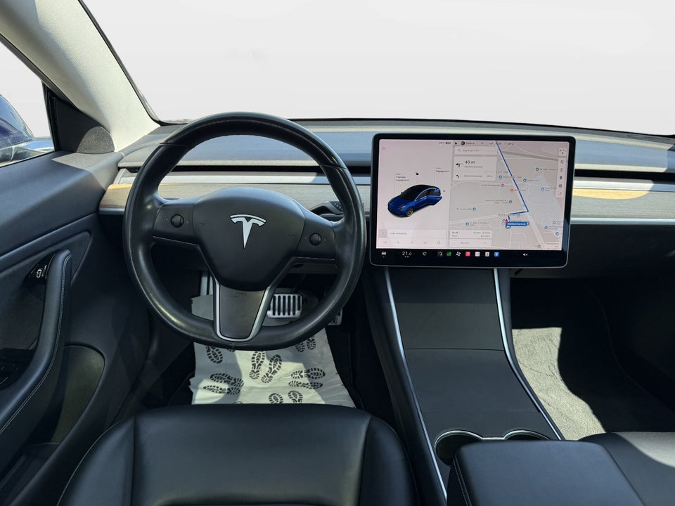Tesla Model 3 Long Range AWD 4d
