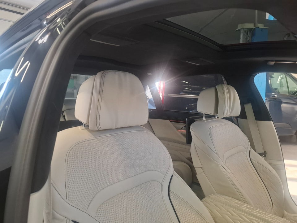 BMW 745Le 3,0 M-Sport xDrive aut. 4d
