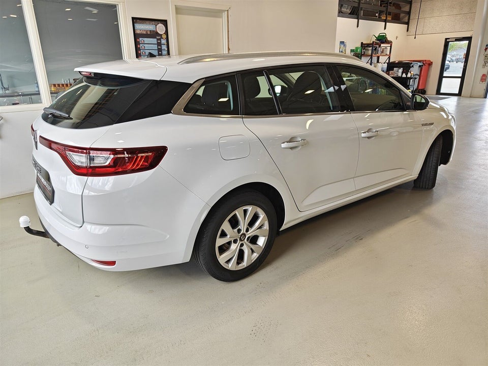 Renault Megane IV 1,3 TCe 140 Limited Sport Tourer 5d