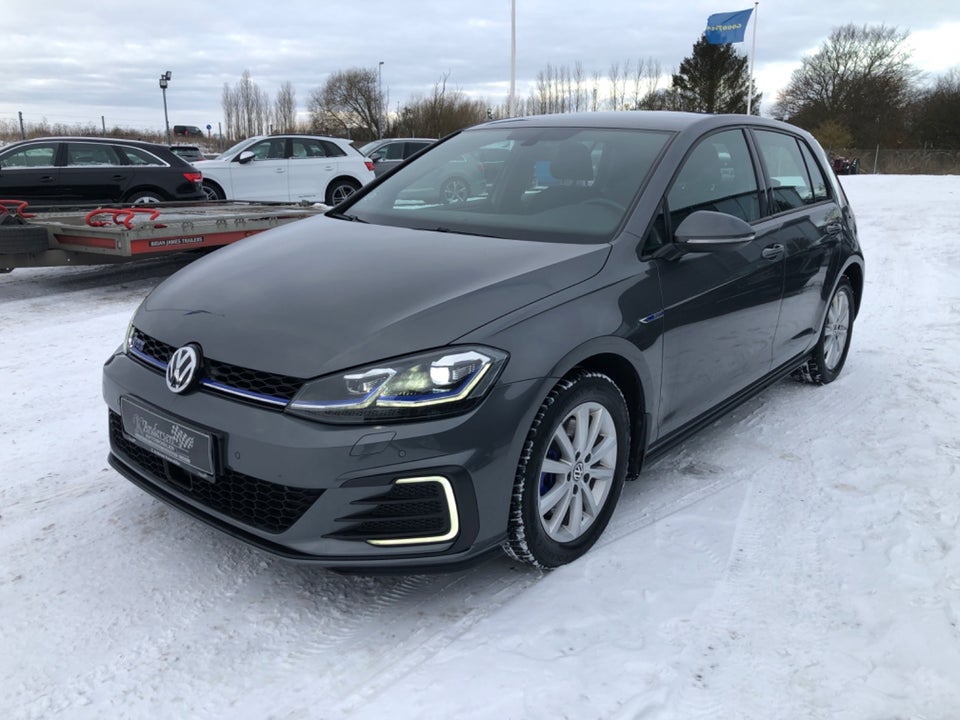 VW Golf VII 1,4 GTE DSG 5d