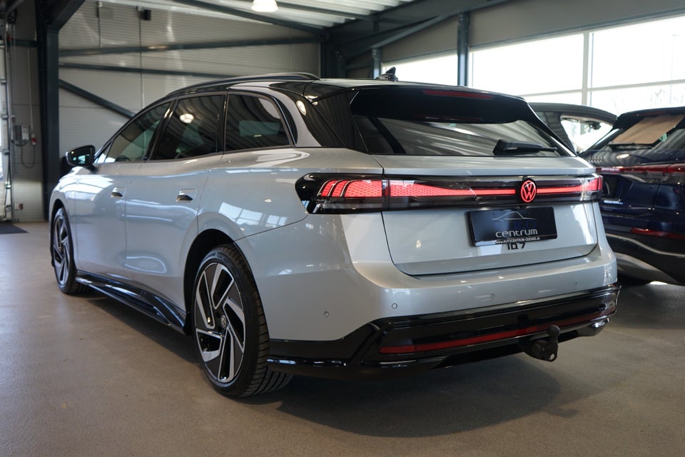 VW ID.7 86 Style S Tourer 5d