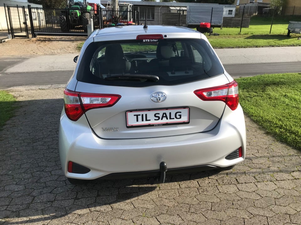 Toyota Yaris 1,0 VVT-i T2 5d