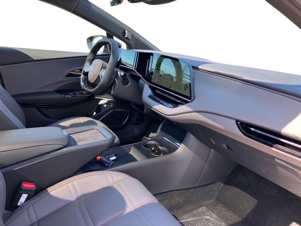 Hongqi EH7 111 Exclusive 4d