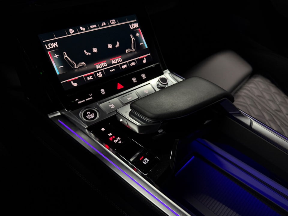 Audi Q8 e-tron 55 S-line Sportback quattro 5d