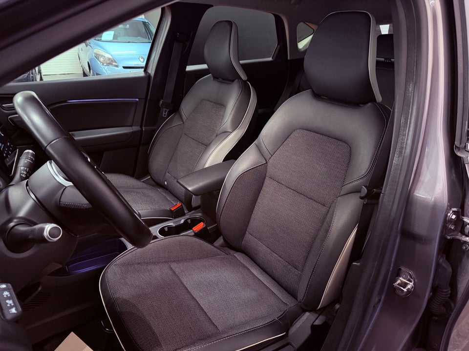 Renault Captur 1,6 E-Tech Intens 5d