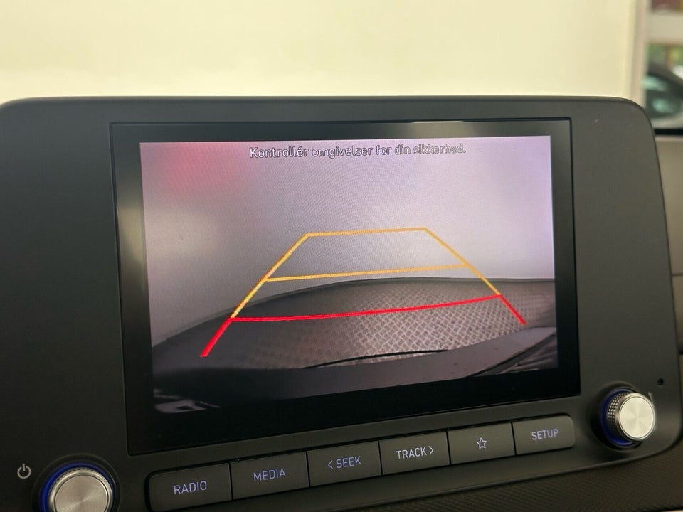 Hyundai Kona 39 EV Essential 5d