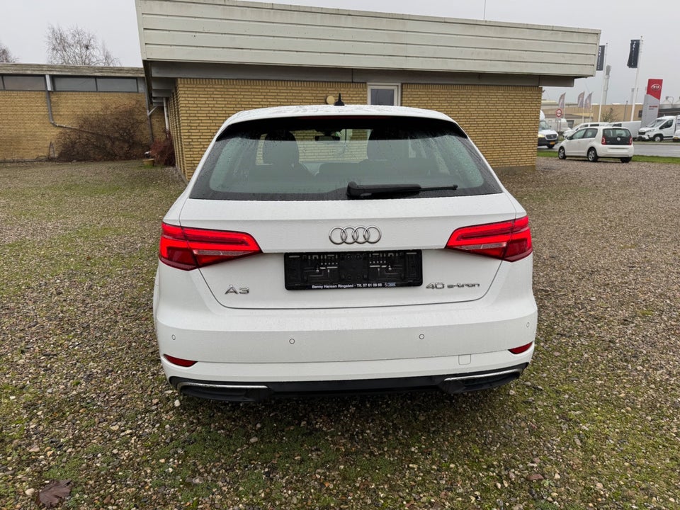 Audi A3 1,4 e-tron Sportback S-tr. 5d