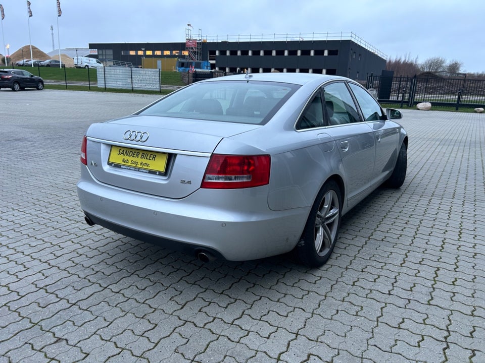 Audi A6 2,4 V6 Multitr. 4d