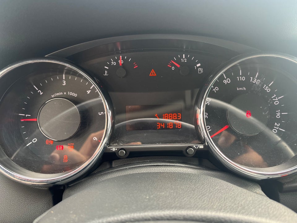 Peugeot 3008 1,6 HDi 110 Premium 5d