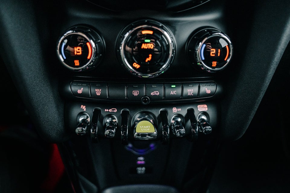 MINI Cooper SE Trim L 3d