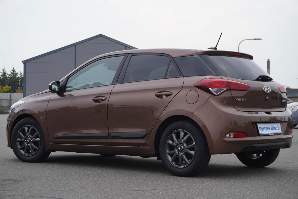 Hyundai i20 1,25 Vision+ 5d