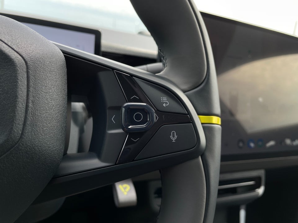 Lynk & Co 02 More 5d