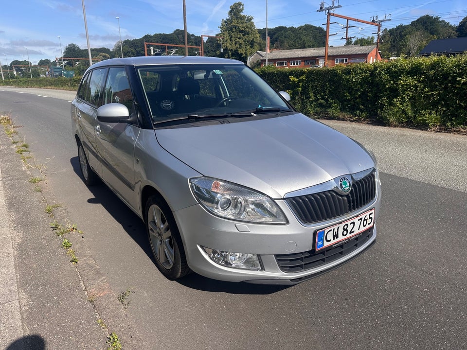 Skoda Fabia 1,2 TSi 105 Ambiente Combi DSG 5d