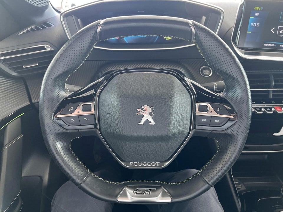 Peugeot e-208 50 GT Sky 5d