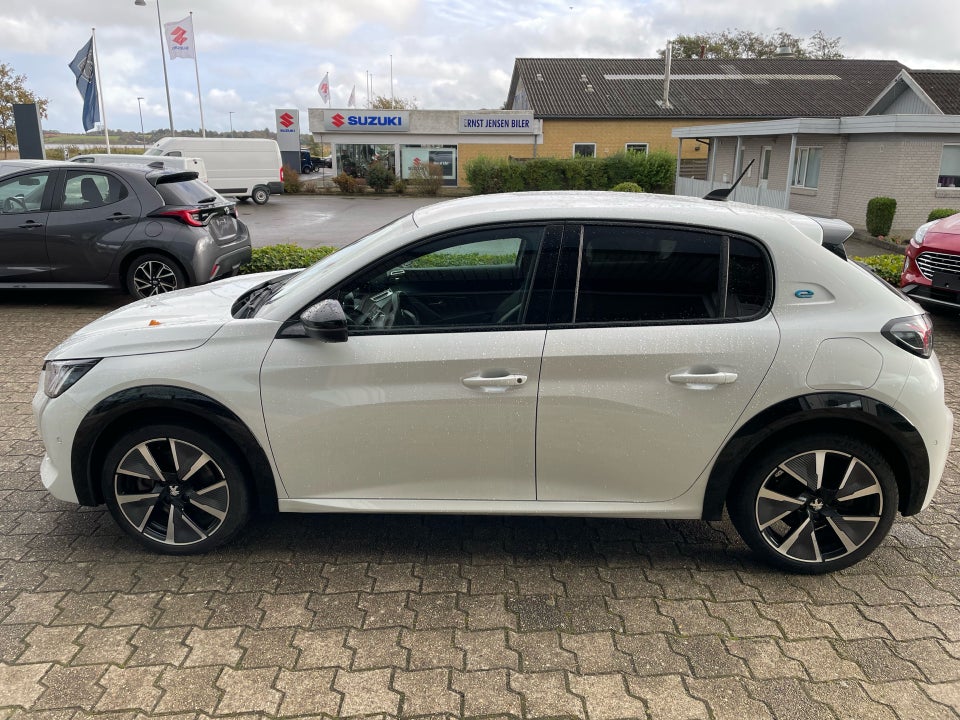 Peugeot e-208 50 GT 5d
