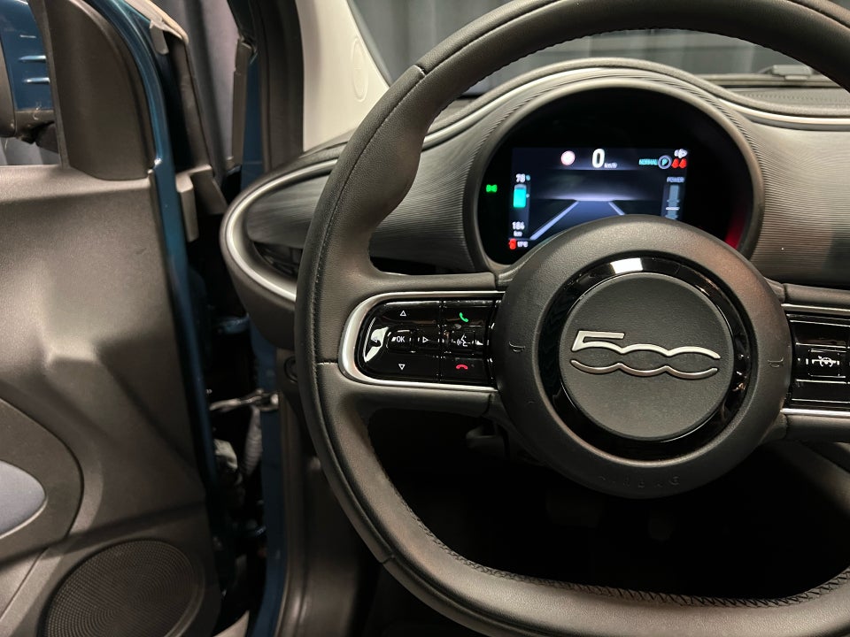 Fiat 500e 42 Icon Plus 3d