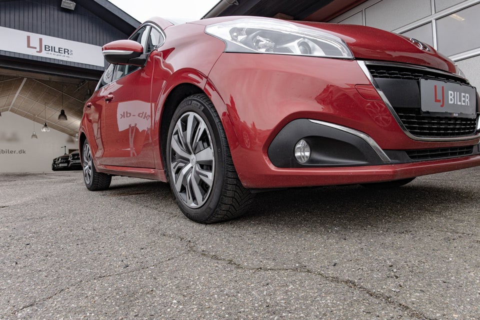 Peugeot 208 1,5 BlueHDi 100 Prestige Sky 5d