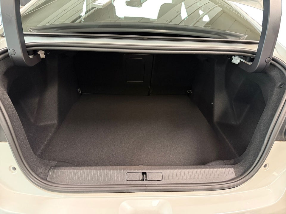 Citroën ë-C4 X 50 Shine 4d